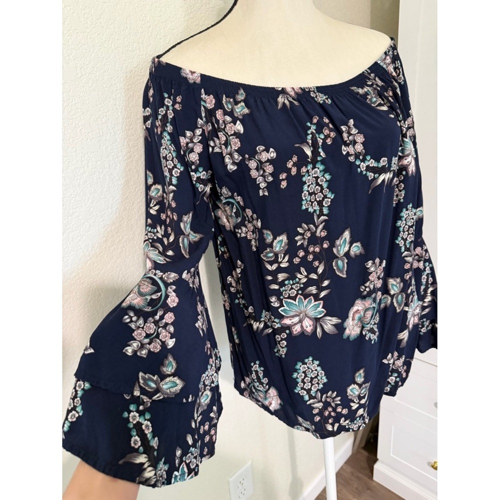 Solitaire Navy Blue Floral Off The Shoulder Bell Sleeve Blouse Top Medium - Picture 2 of 6